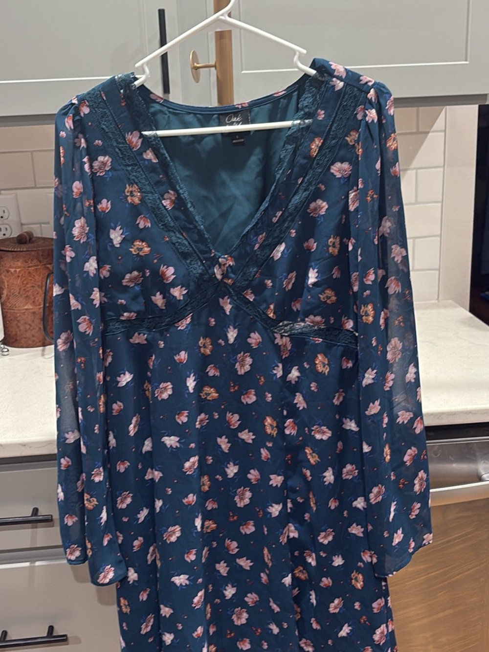 Oasis Teal Floral Long Sleeve V-Neck Dress